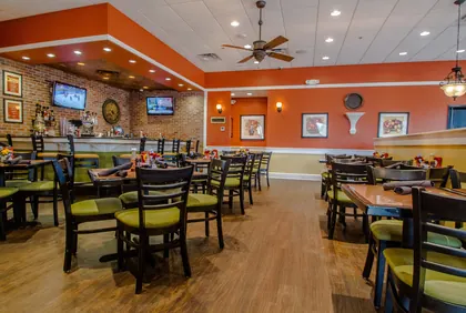 Another Broken Egg Cafe, business photo 2