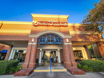 Another Broken Egg Cafe, business photo 4