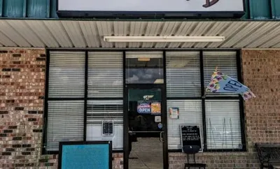 Momo's Market Thrift Store, business photo 1