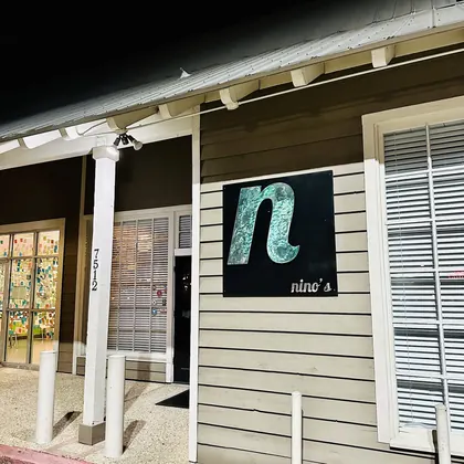 Nino's, business photo 2