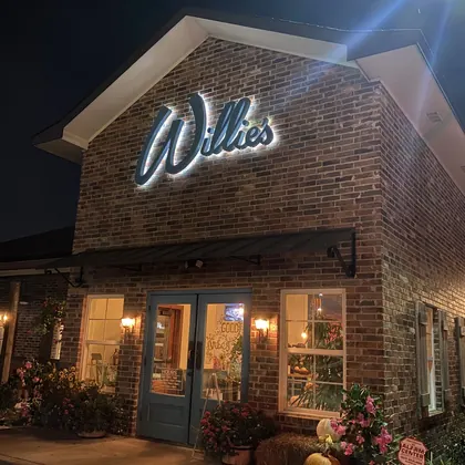 Willie's Restaurant, business photo 3